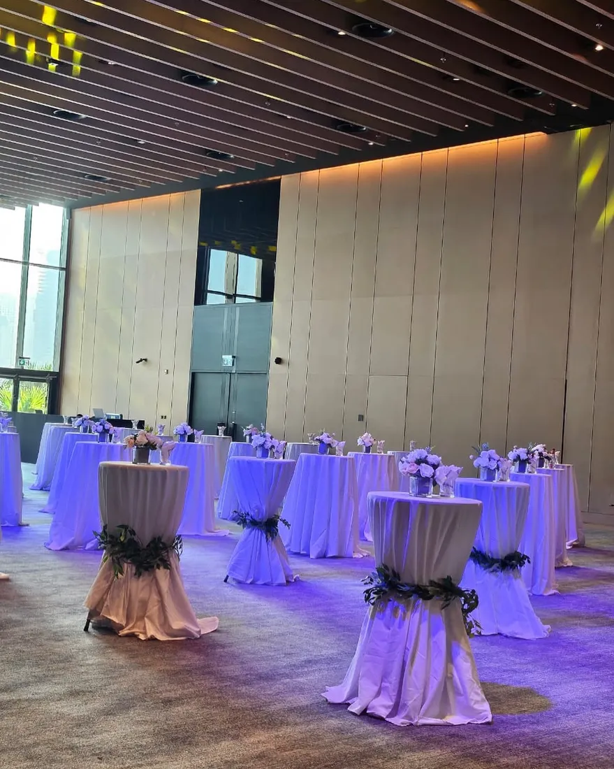 Corporate cocktail event decor at Bluewaters Forum by Banyan Tree
